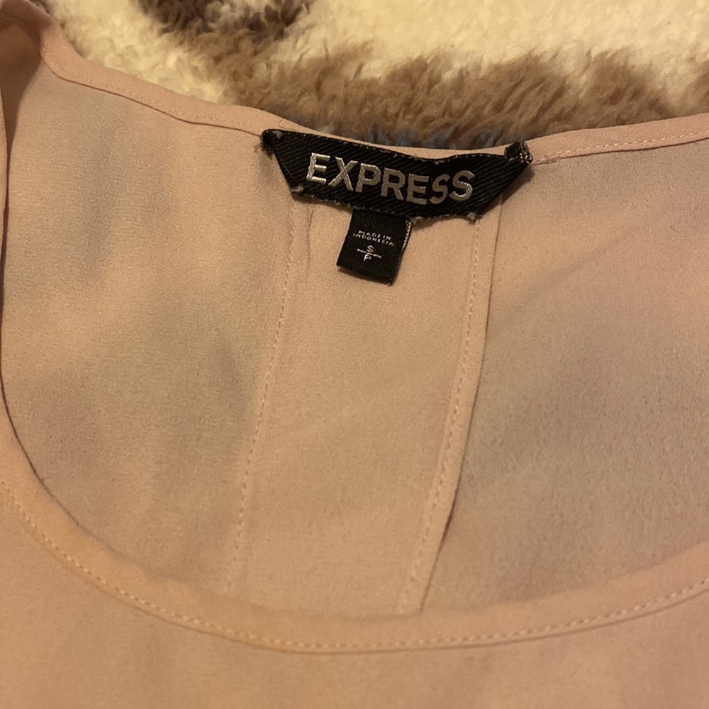 EXPRESS - Picture 2 of 2